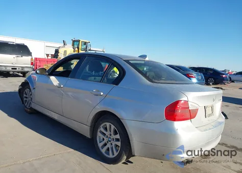 2006 BMW 325Xi из США, поврежденный, VIN WBAVD13596KV10123